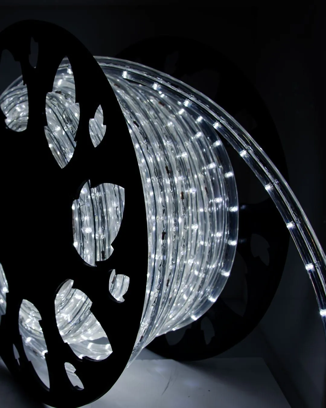 LED rope light reel — Technical Material