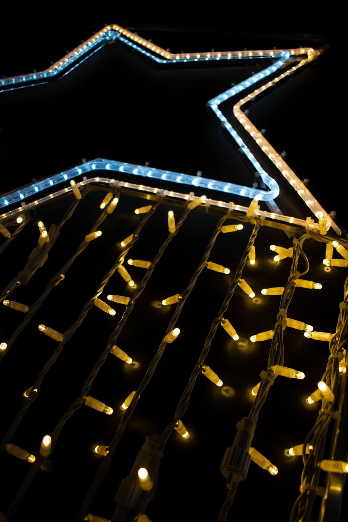 Estrella amb cortina de llum